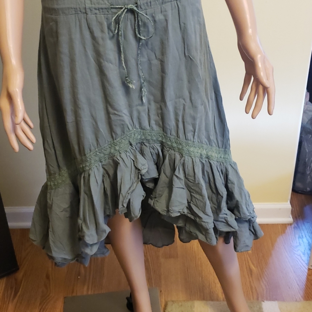 Dress - Picture 3 of 7